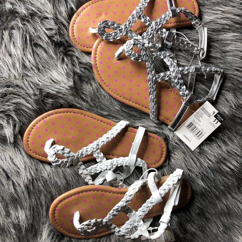 Girls flip flops